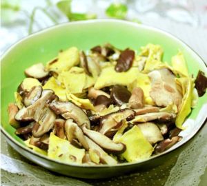 香菇炒蛋皮 香菇炒蛋皮