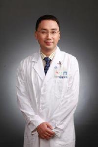 張盛[復旦大學附屬腫瘤醫院腫瘤內科副主任醫師]