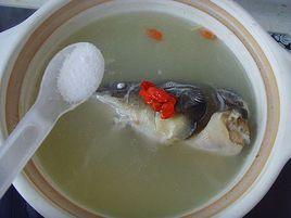 鱘魚頭湯 鱘魚頭湯