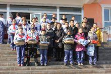 吉木乃縣初級中學