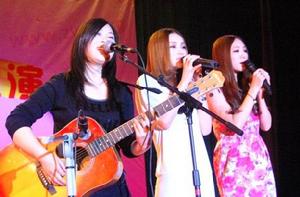 西單女孩任月麗與才藝學生