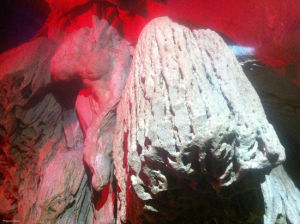 奇洞天地 奇洞天地