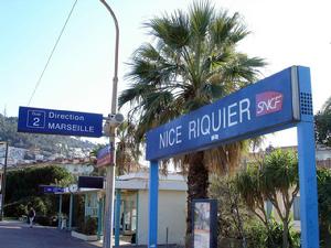 尼斯里濟耶站 尼斯里濟耶站