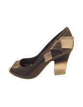 哈森[皮鞋品牌]