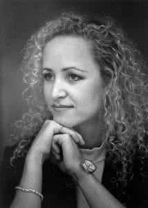 菲奧諾拉.莎莉 菲奧諾拉.莎莉