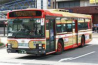在JR八王子站北口的西東京巴士