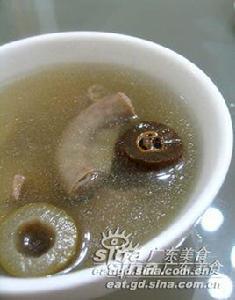 潮州青欖豬粉腸湯 潮州青欖豬粉腸湯