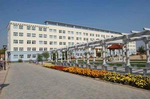 敖漢旗職教中心