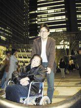 離世前一個多月，與義子林子傑