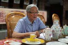 張守智[中央工藝美術學院陶瓷美術系教授]