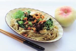 手擀綠豆面 手擀綠豆面