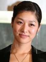 張申英 飾 陳妻