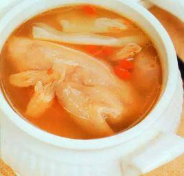 黃精杞子燉乳鴿湯 黃精杞子燉乳鴿湯