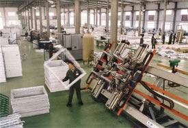 （圖）門窗生產線