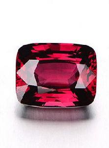 鎂鋁榴石 鎂鋁榴石