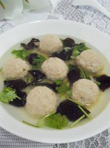 魚丸黑木耳冬粉湯 魚丸黑木耳冬粉湯