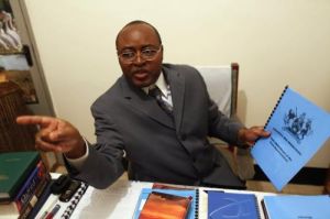 查爾斯·韋斯雷·穆姆比里 查爾斯·韋斯雷·穆姆比里