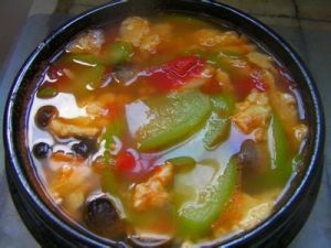 絲瓜草菇肉丸湯 絲瓜草菇肉丸湯