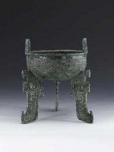 商龍紋扁足鼎 商龍紋扁足鼎