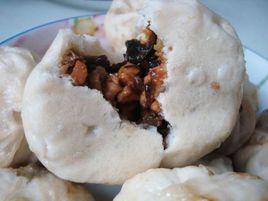 梅乾菜醬肉包 梅乾菜醬肉包