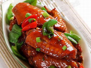 啤酒燒雞翅 啤酒燒雞翅