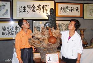 著名文化學者肖健(左)為街區作文化定位