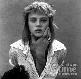 艾瑪·蘇雷茲 艾瑪·蘇雷茲