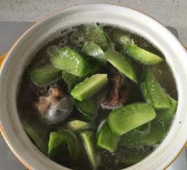 青蘿蔔湯 青蘿蔔湯