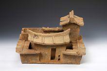 東漢院落式陶屋 東漢院落式陶屋