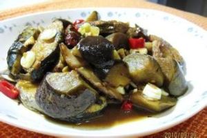 茄子啤酒燉鮁魚 茄子啤酒燉鮁魚