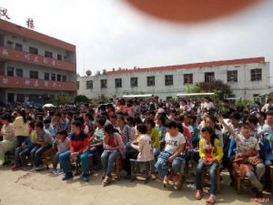 確山縣石滾河初級中學 確山縣石滾河初級中學