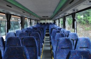旅遊巴士