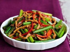 蒜薹青椒肉絲