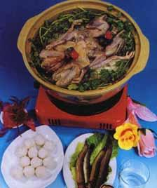 乳鴿砂鍋 乳鴿砂鍋