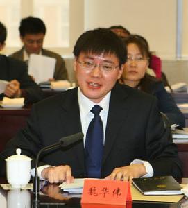 （圖）大學生村官魏華偉