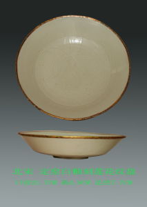 北宋定窯白釉刻花蓮花紋盤 北宋定窯白釉刻花蓮花紋盤