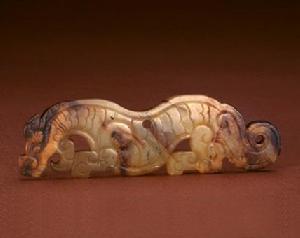 玉飾紋臥虎 玉飾紋臥虎