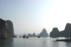 “海上桂林”下龍灣