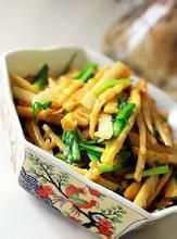 韭菜頭炒春筍 韭菜頭炒春筍