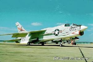 CRUSADER十字軍戰士戰鬥機 CRUSADER十字軍戰士戰鬥機