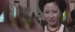 屋脊里的散步者