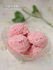 西瓜汁冰淇淋 西瓜汁冰淇淋