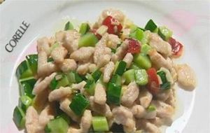 紅果青瓜肉丁 紅果青瓜肉丁