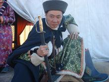 《草原春來早》