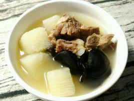 冬瓜木耳排骨湯 冬瓜木耳排骨湯