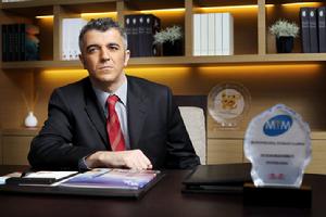 史蒂文&middot;亨特