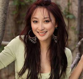 孫雲玲[演員莫少聰妻子]