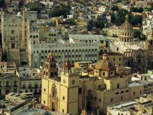 義大利巴西利卡塔大學 義大利巴西利卡塔大學