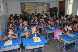 文藝二校 文藝二校