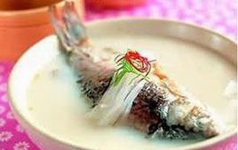 奶湯鯽魚 奶湯鯽魚